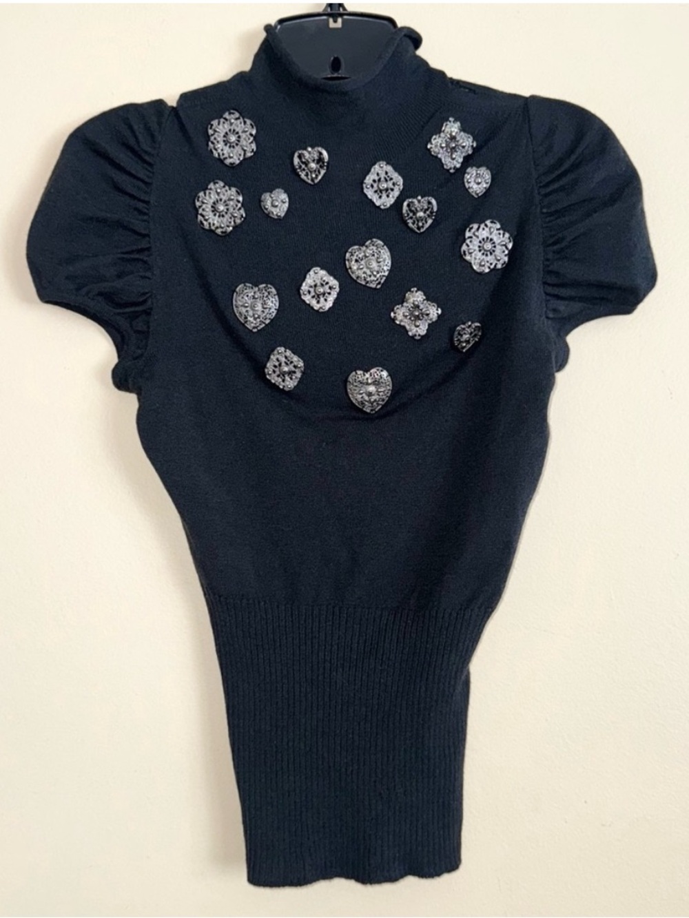 Antonio Marras Gray Embellished Medieval Heart Embroidered Wool Sweater Size 42